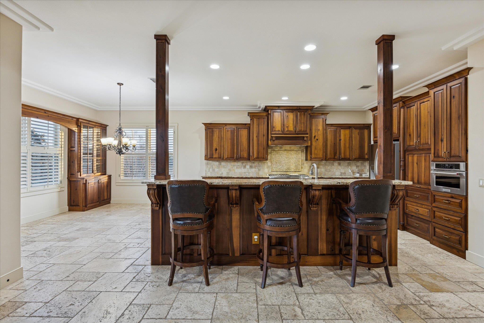 220 Neal Dr, Liberty Hill, TX 78642