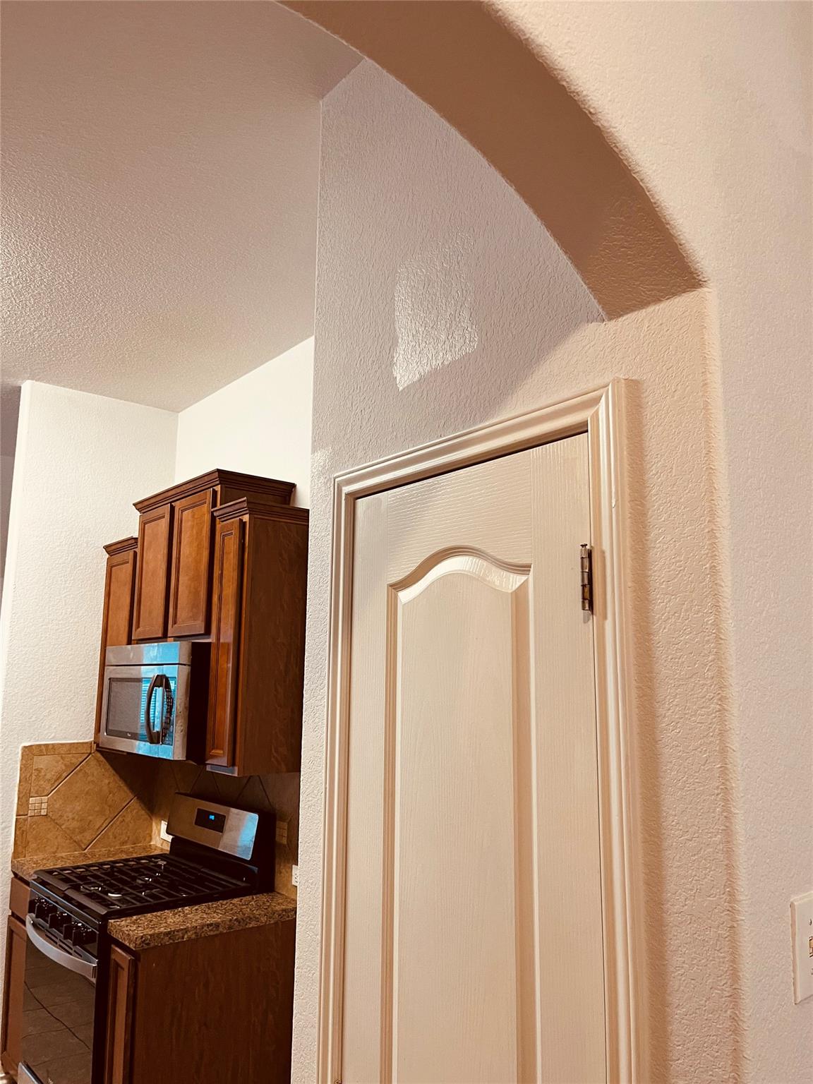 1208 Rainbow Parke Dr, Round Rock, TX 78665