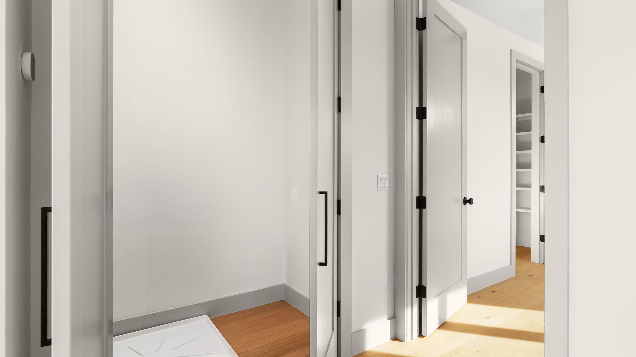 4901 Gladeview Dr # B, Austin, TX 78745