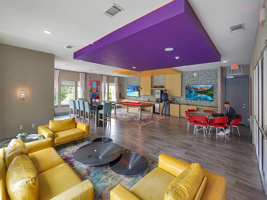 1900 Barton Springs Rd # 4013, Austin, TX 78704