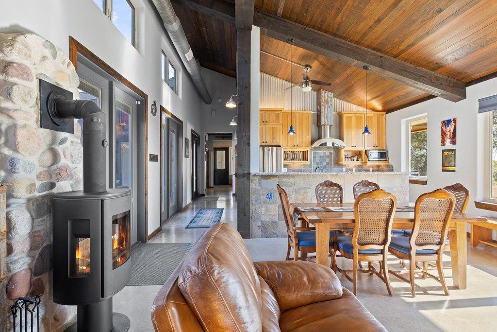 1292 Upper Turtle Creek Rd, Kerrville, TX 78028