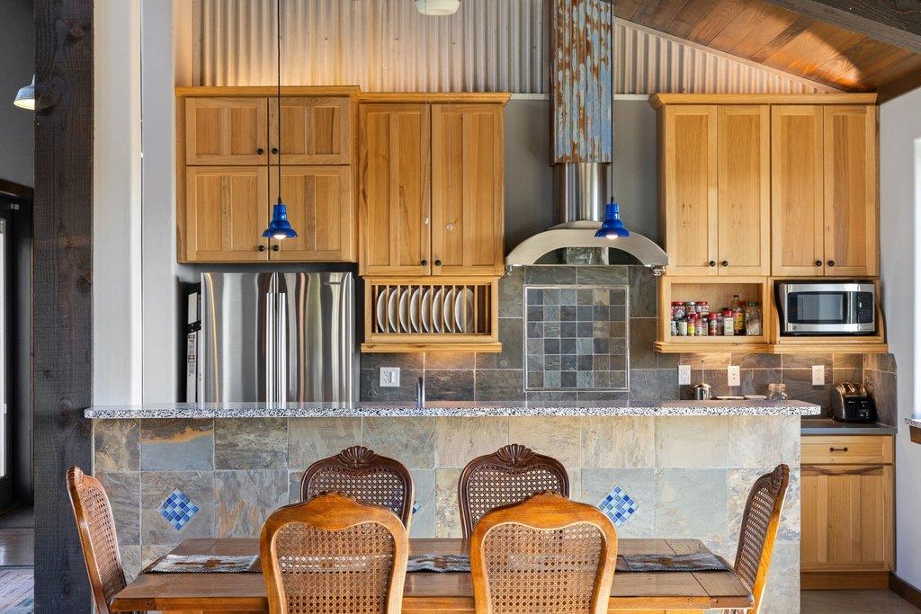 1292 Upper Turtle Creek Rd, Kerrville, TX 78028