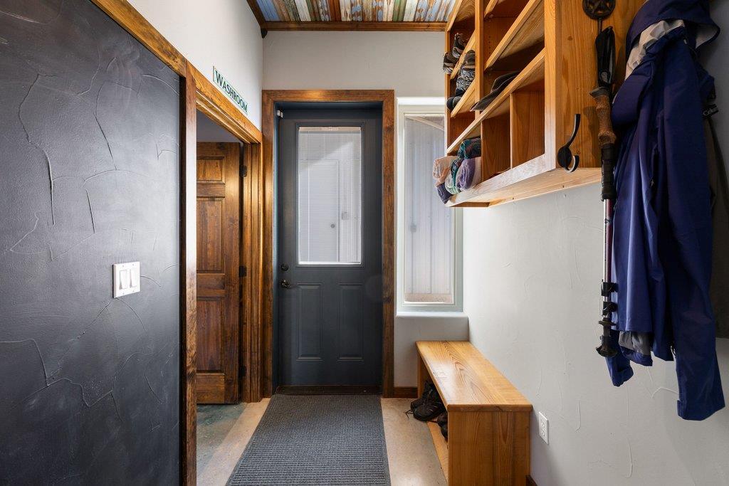 1292 Upper Turtle Creek Rd, Kerrville, TX 78028