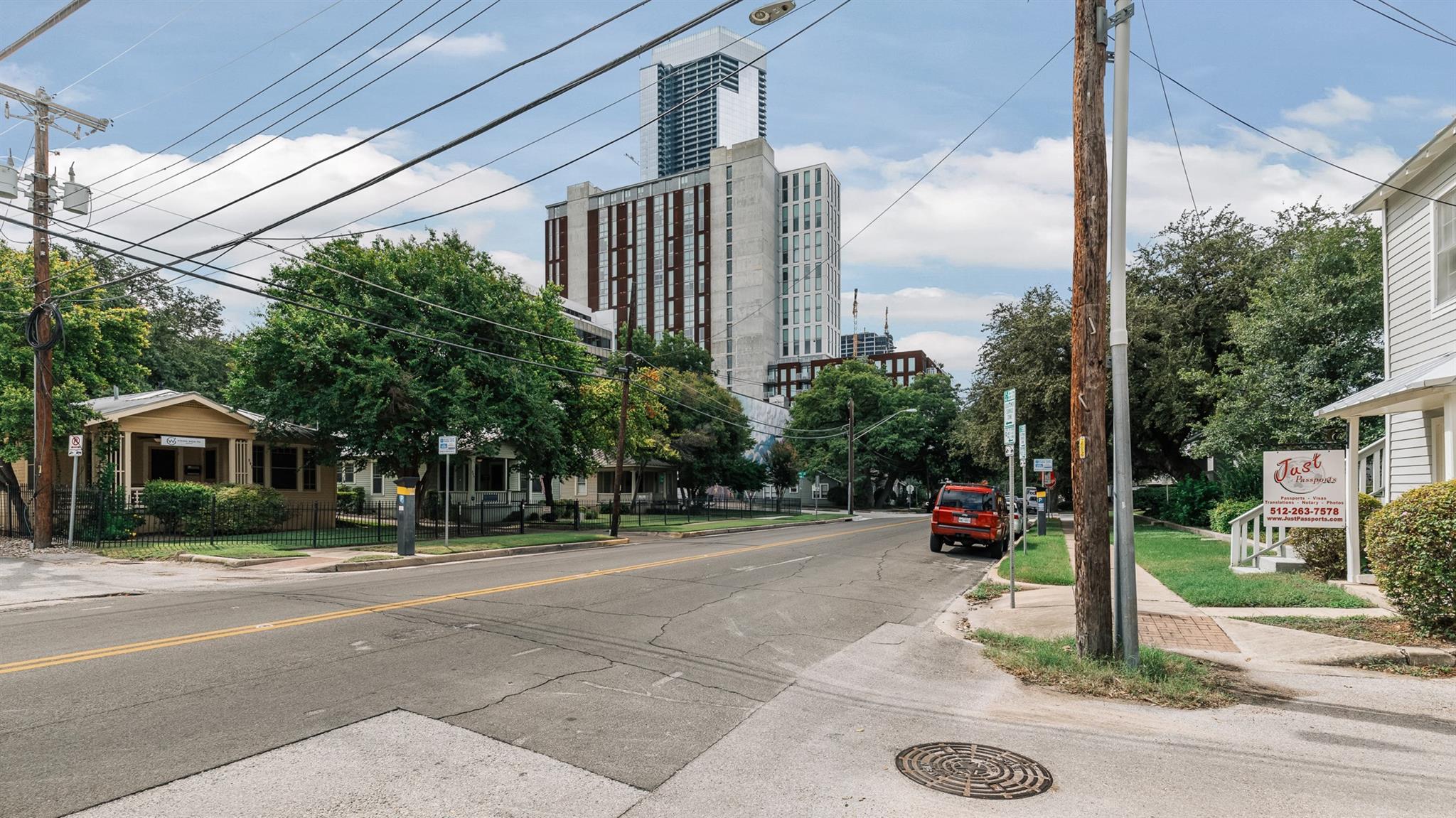 908 Nueces St # 24, Austin, TX 78701