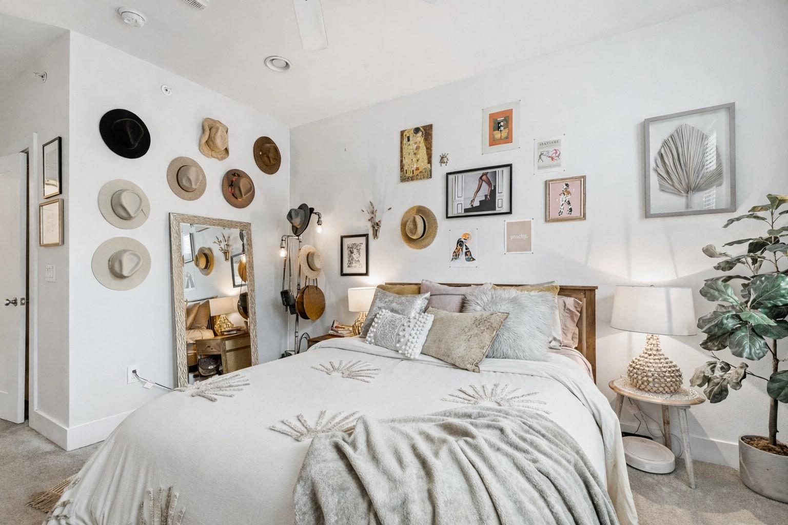 908 Nueces St # 24, Austin, TX 78701