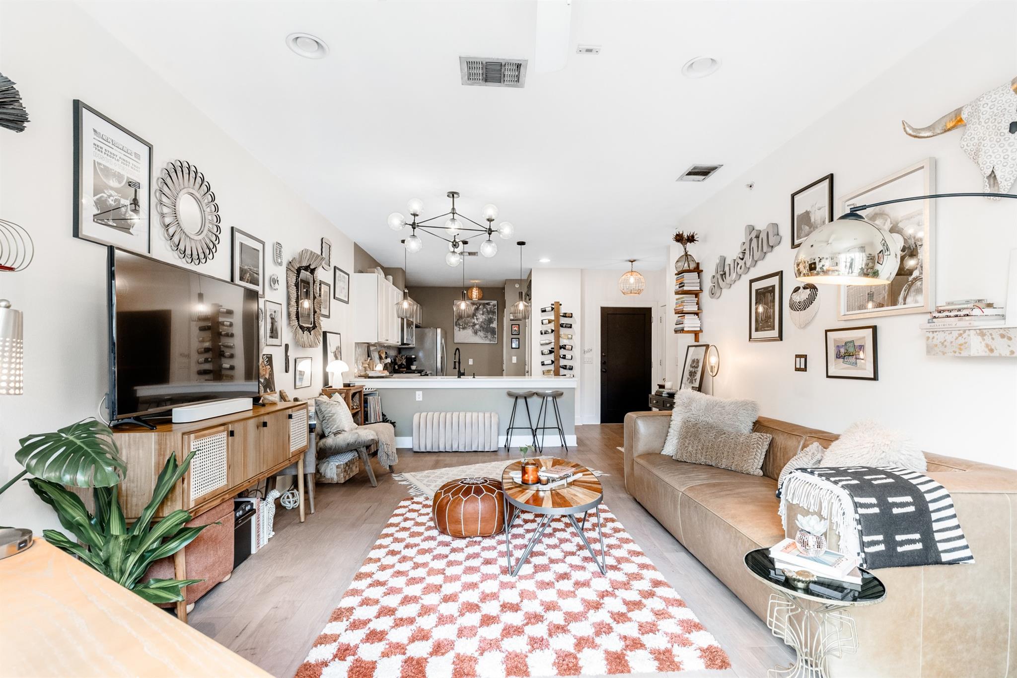 908 Nueces St # 24, Austin, TX 78701