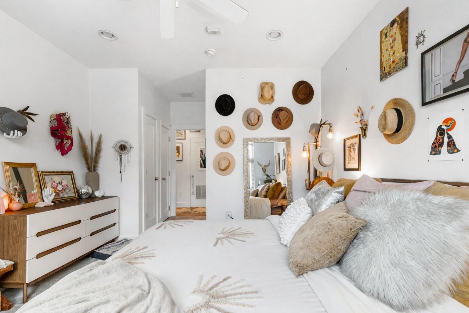 908 Nueces St # 24, Austin, TX 78701