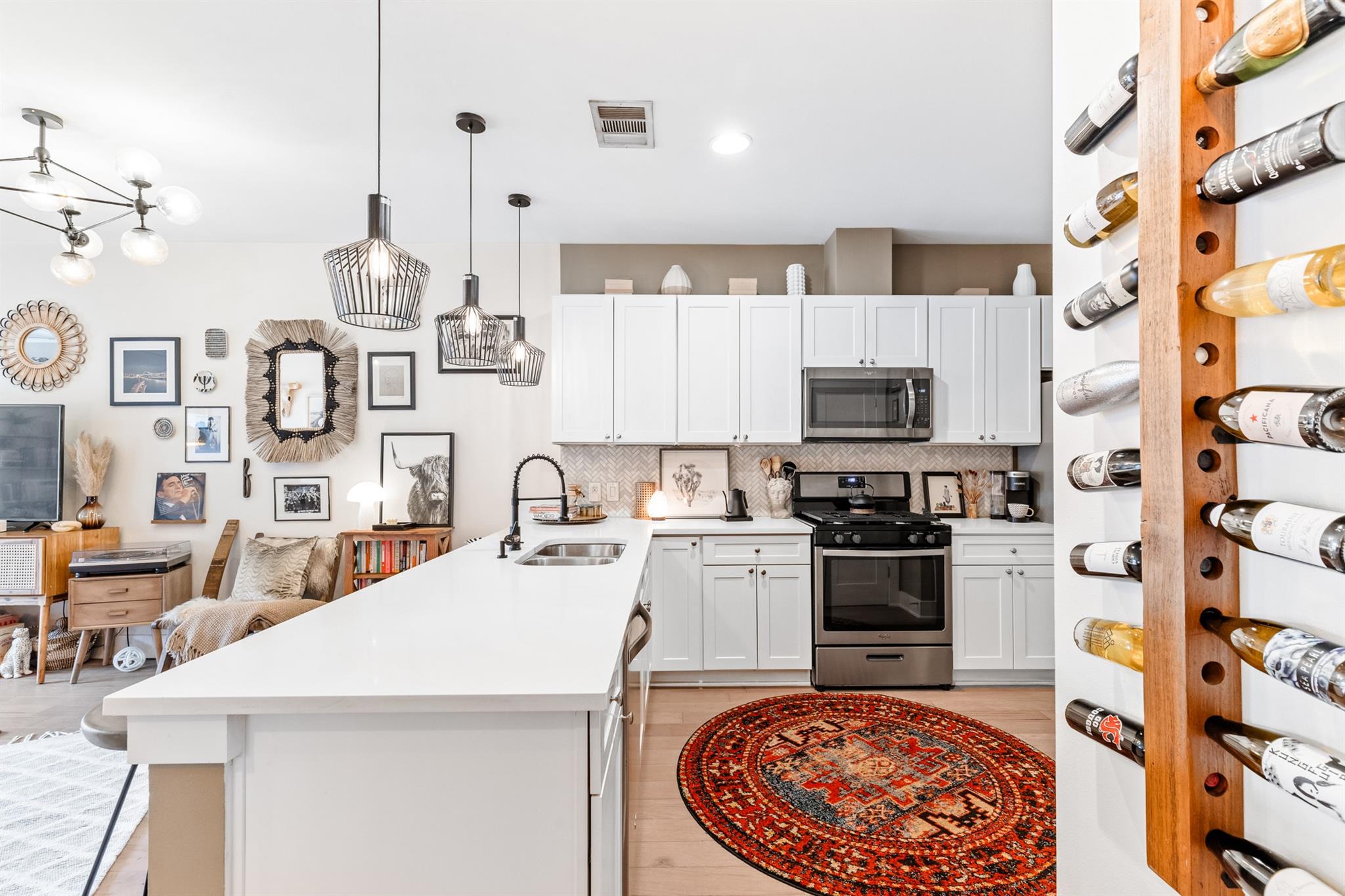 908 Nueces St # 24, Austin, TX 78701