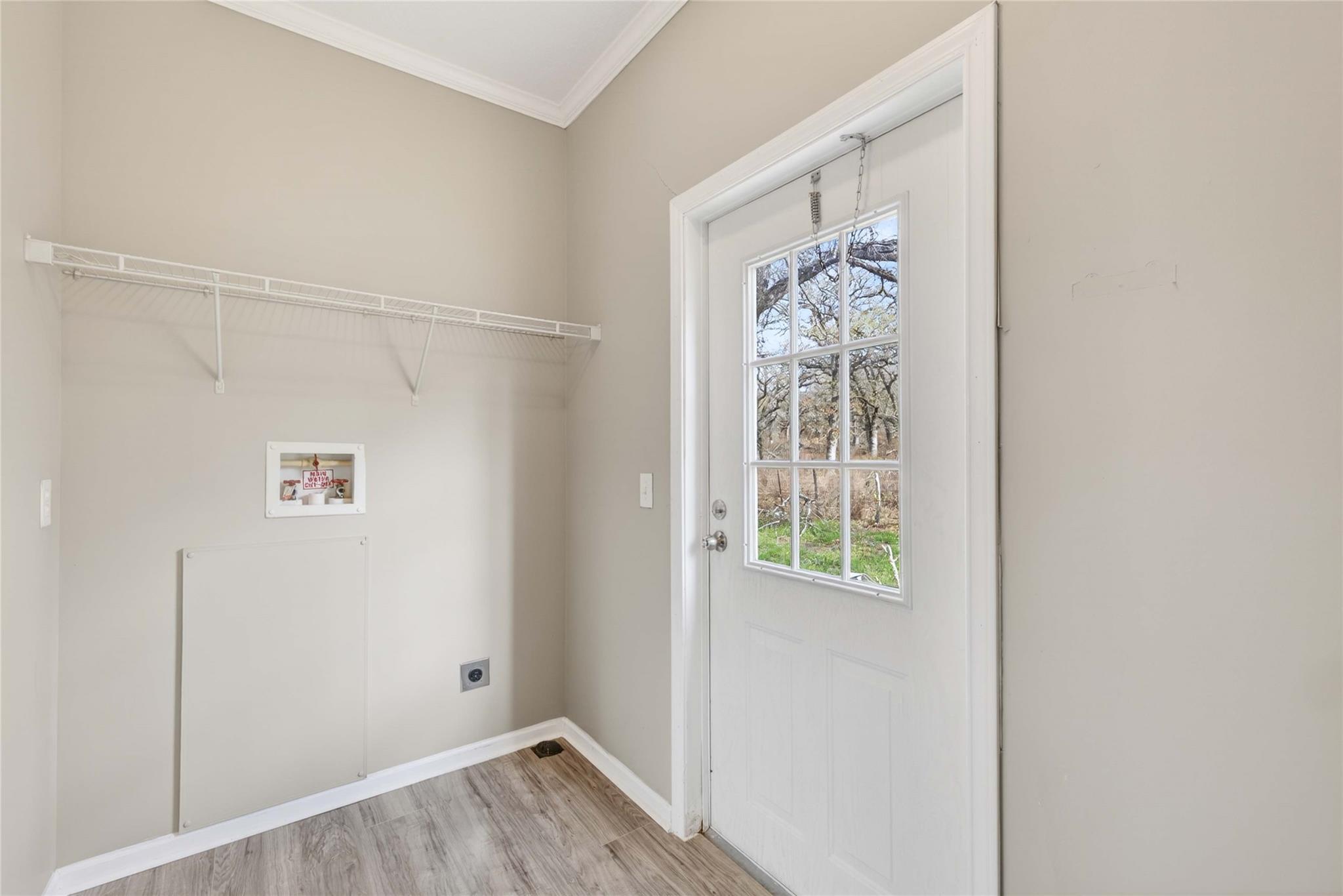 130 Leaning Oaks Cir, Seguin, TX 78155