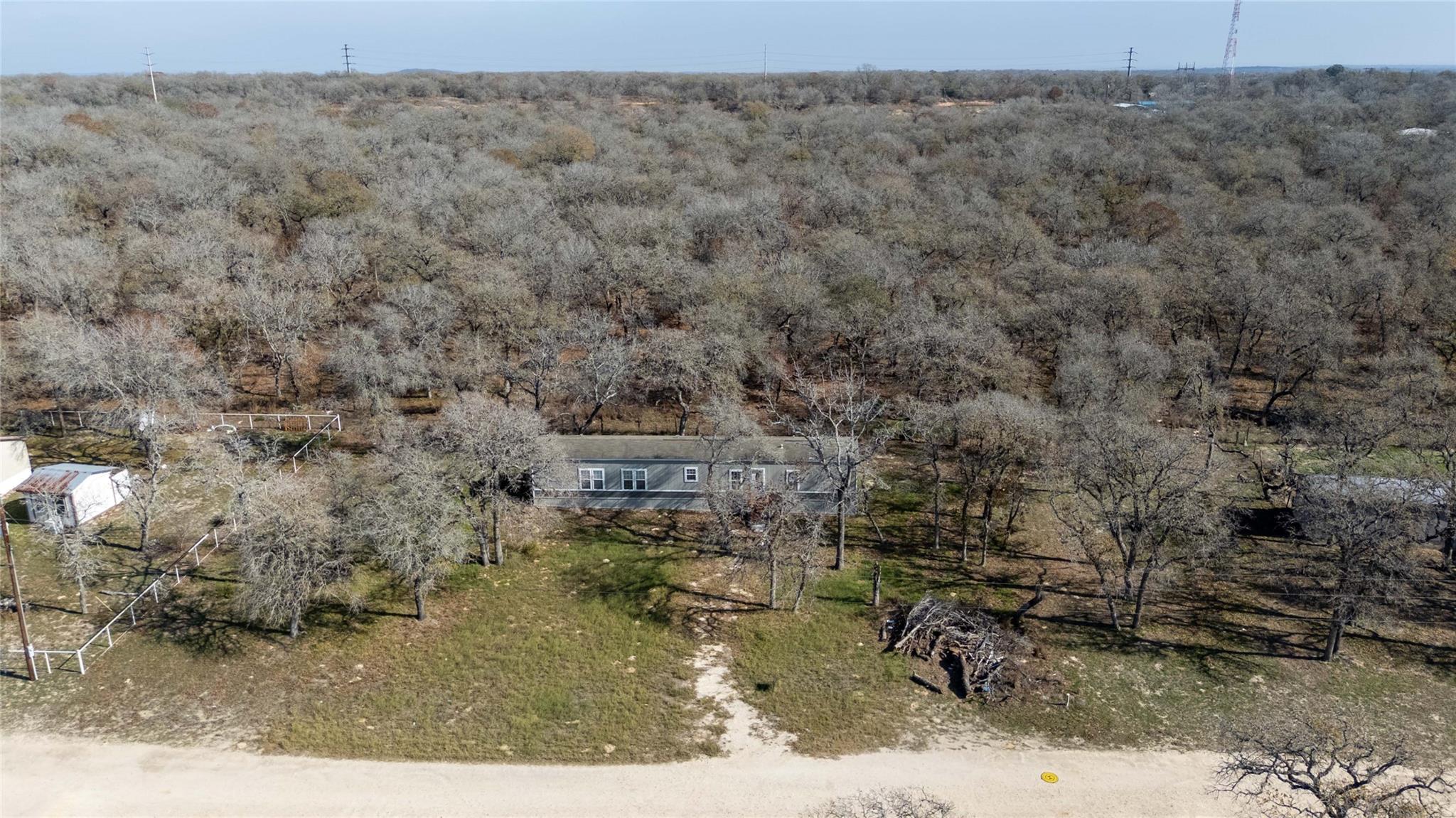 130 Leaning Oaks Cir, Seguin, TX 78155