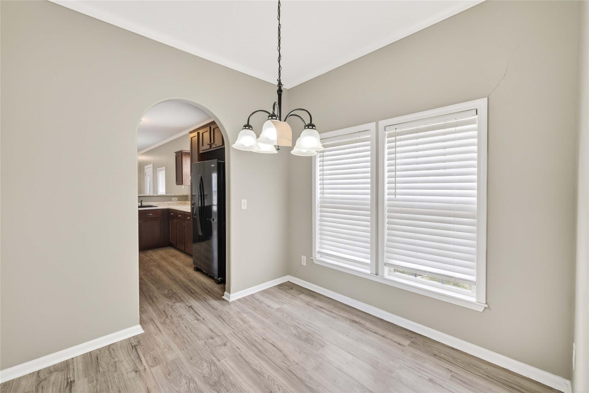 130 Leaning Oaks Cir, Seguin, TX 78155