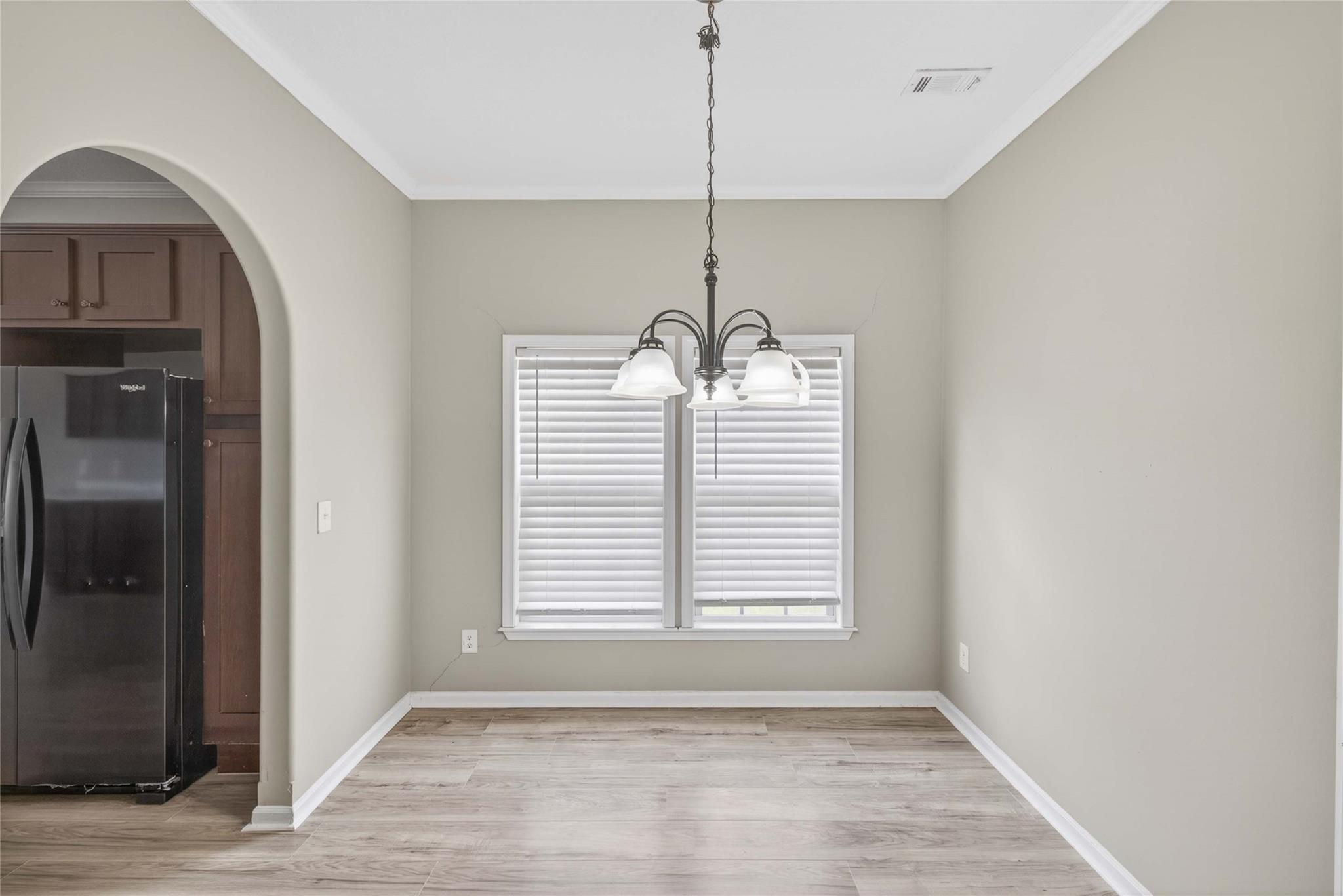 130 Leaning Oaks Cir, Seguin, TX 78155