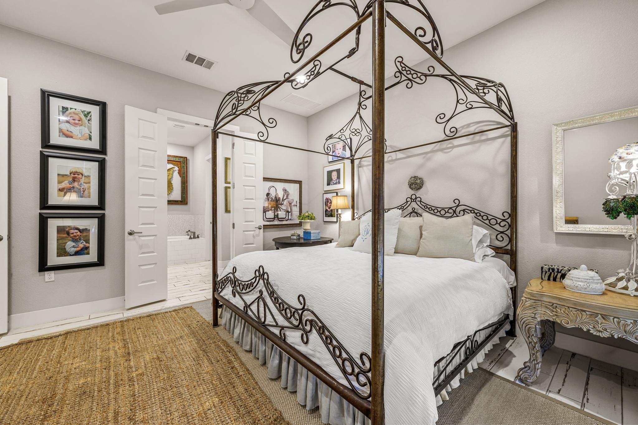 121 Francesco Ln, Dripping Springs, TX 78620