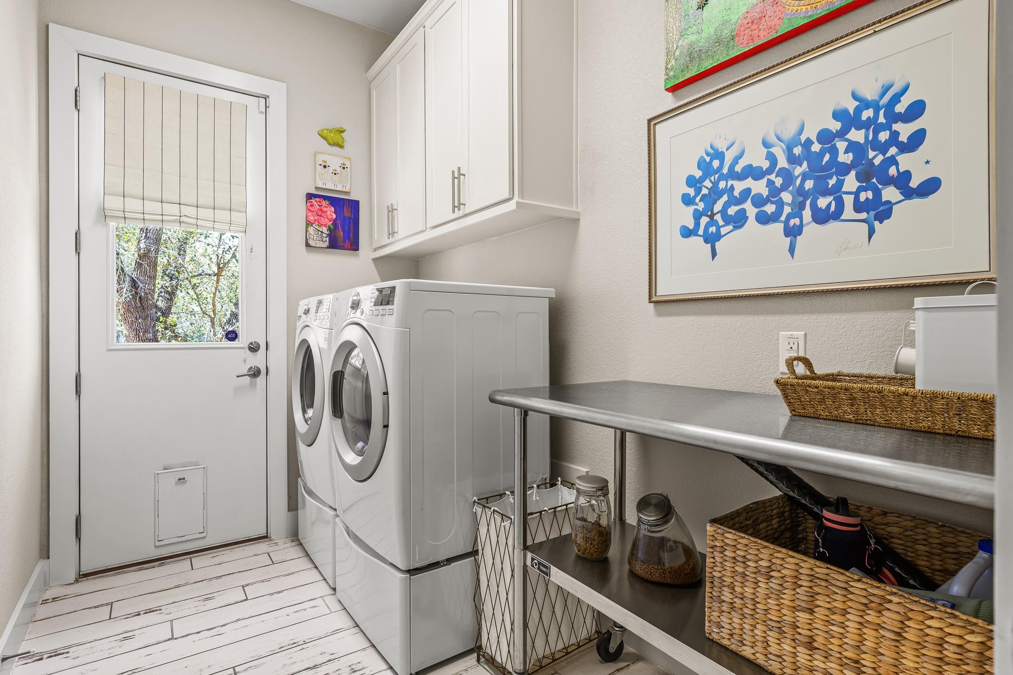 121 Francesco Ln, Dripping Springs, TX 78620