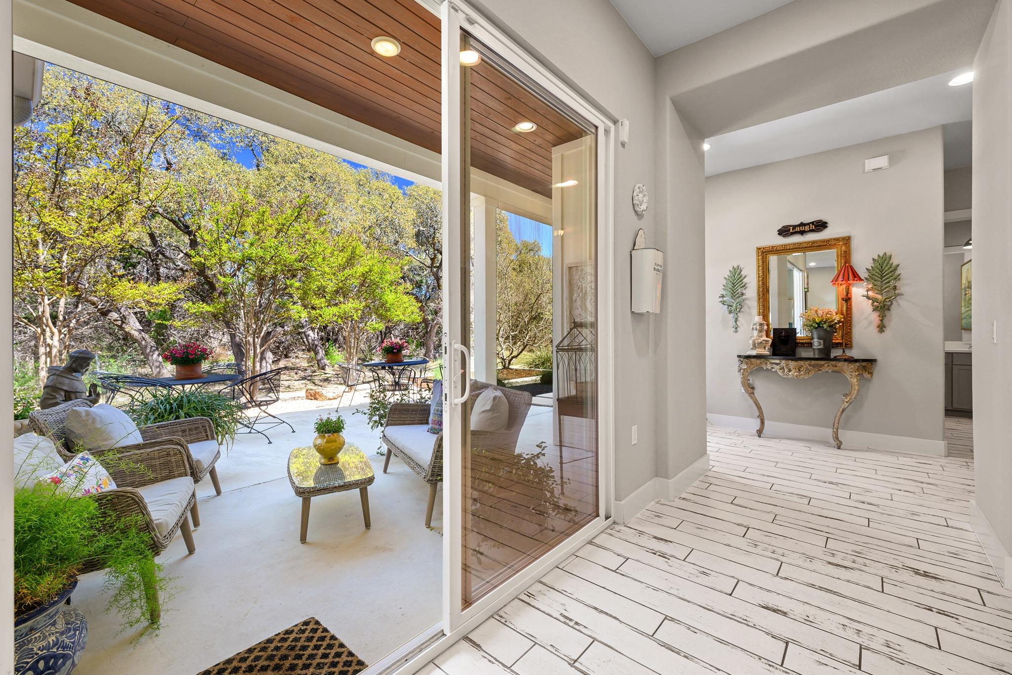 121 Francesco Ln, Dripping Springs, TX 78620