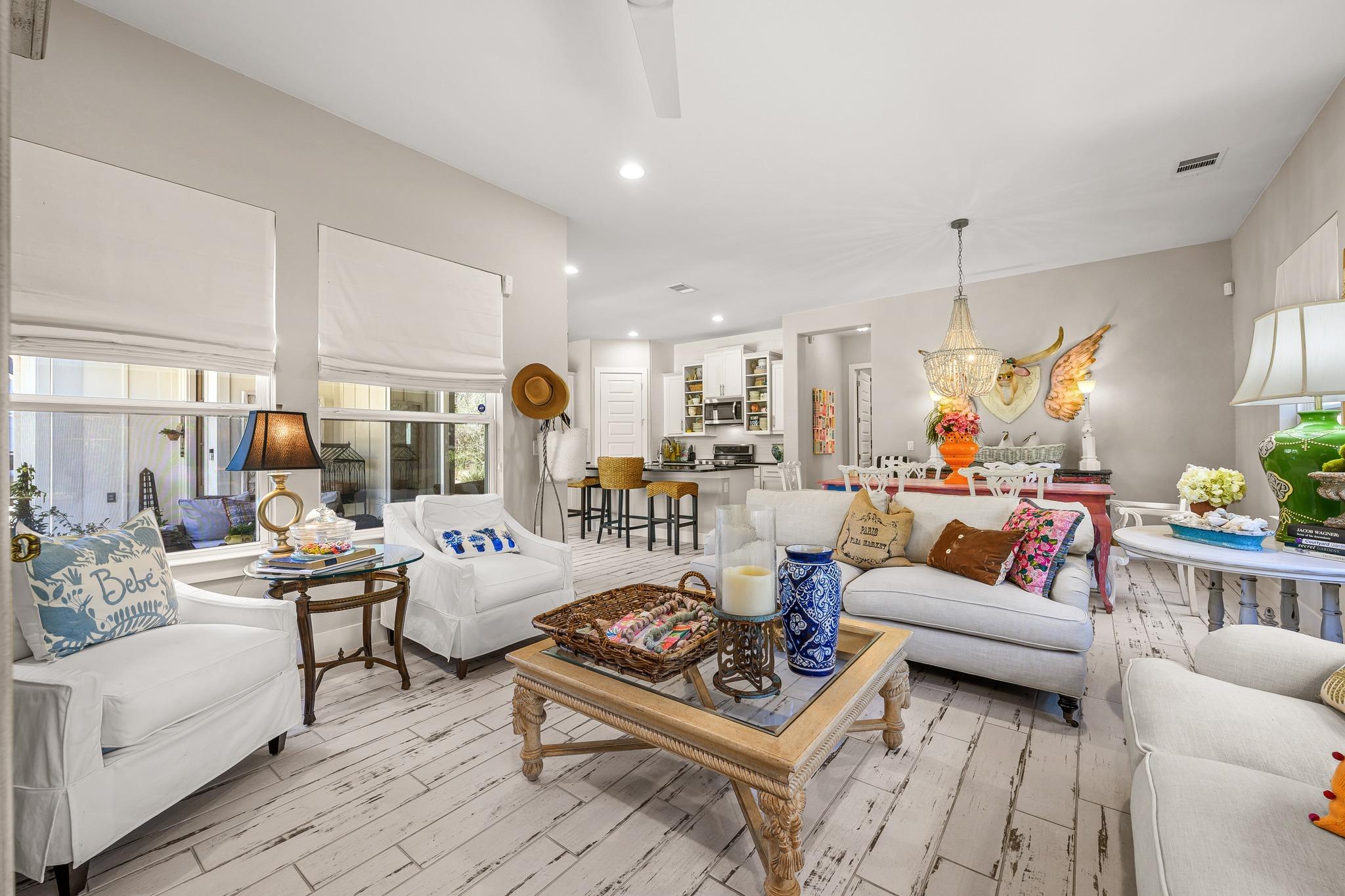 121 Francesco Ln, Dripping Springs, TX 78620