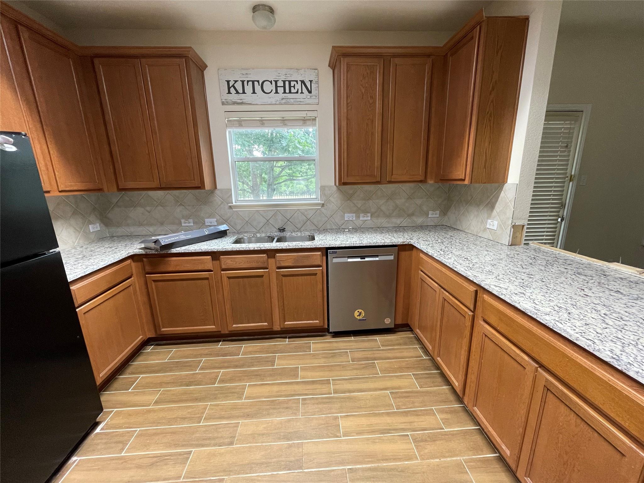 1700 Kemah Dr, Austin, TX 78748