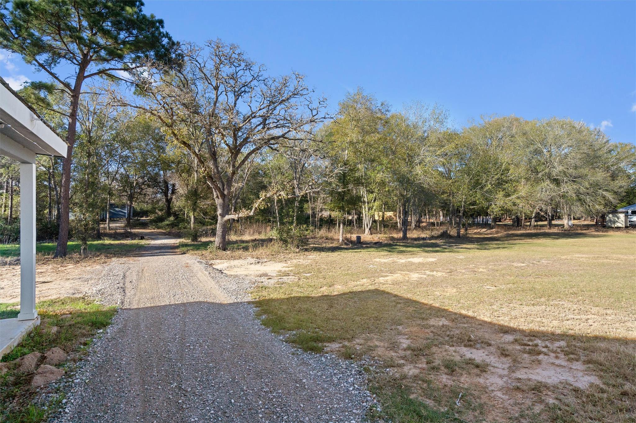 1880 E Highway 21, Paige, TX 78659