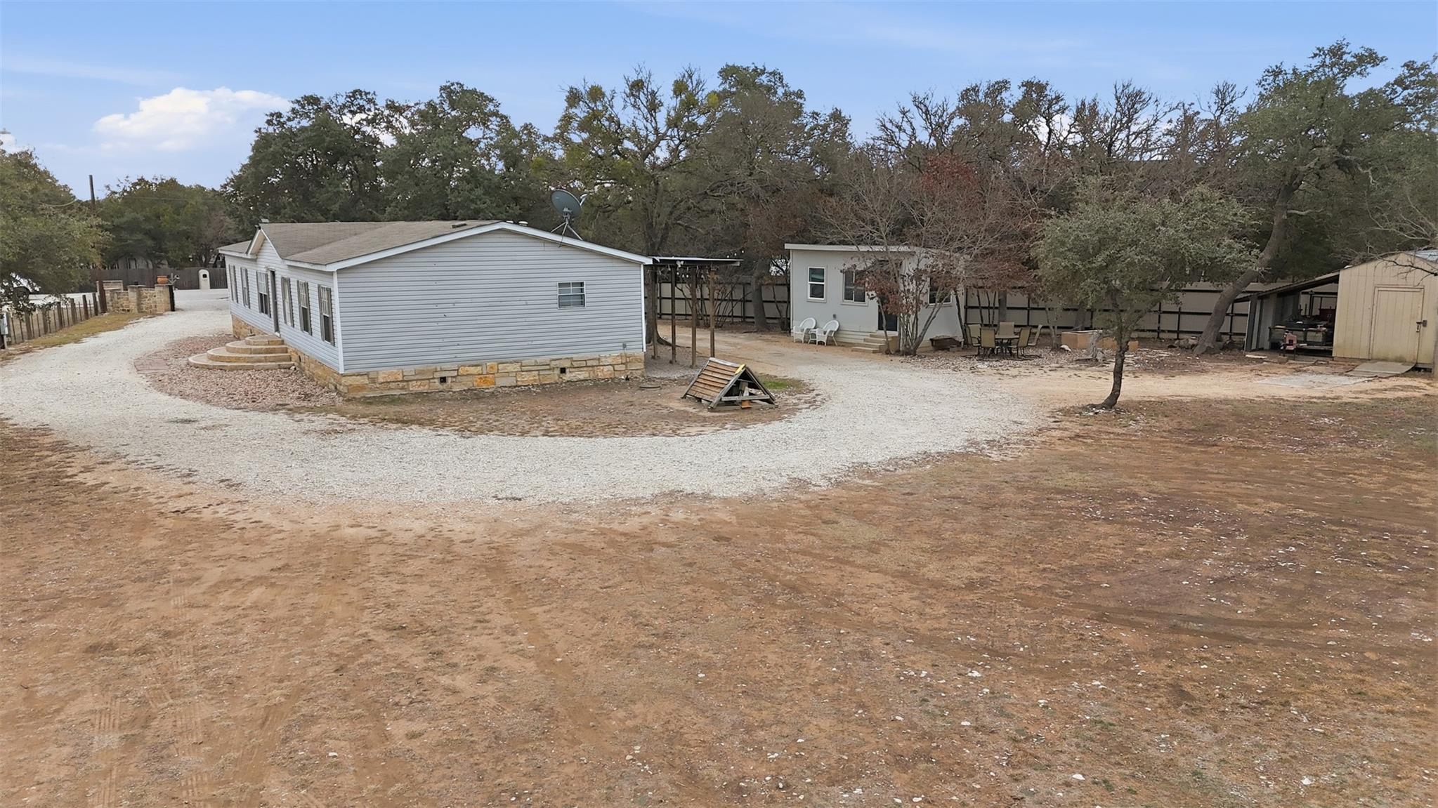 305 Saratoga Springs Cv, Liberty Hill, TX 78642