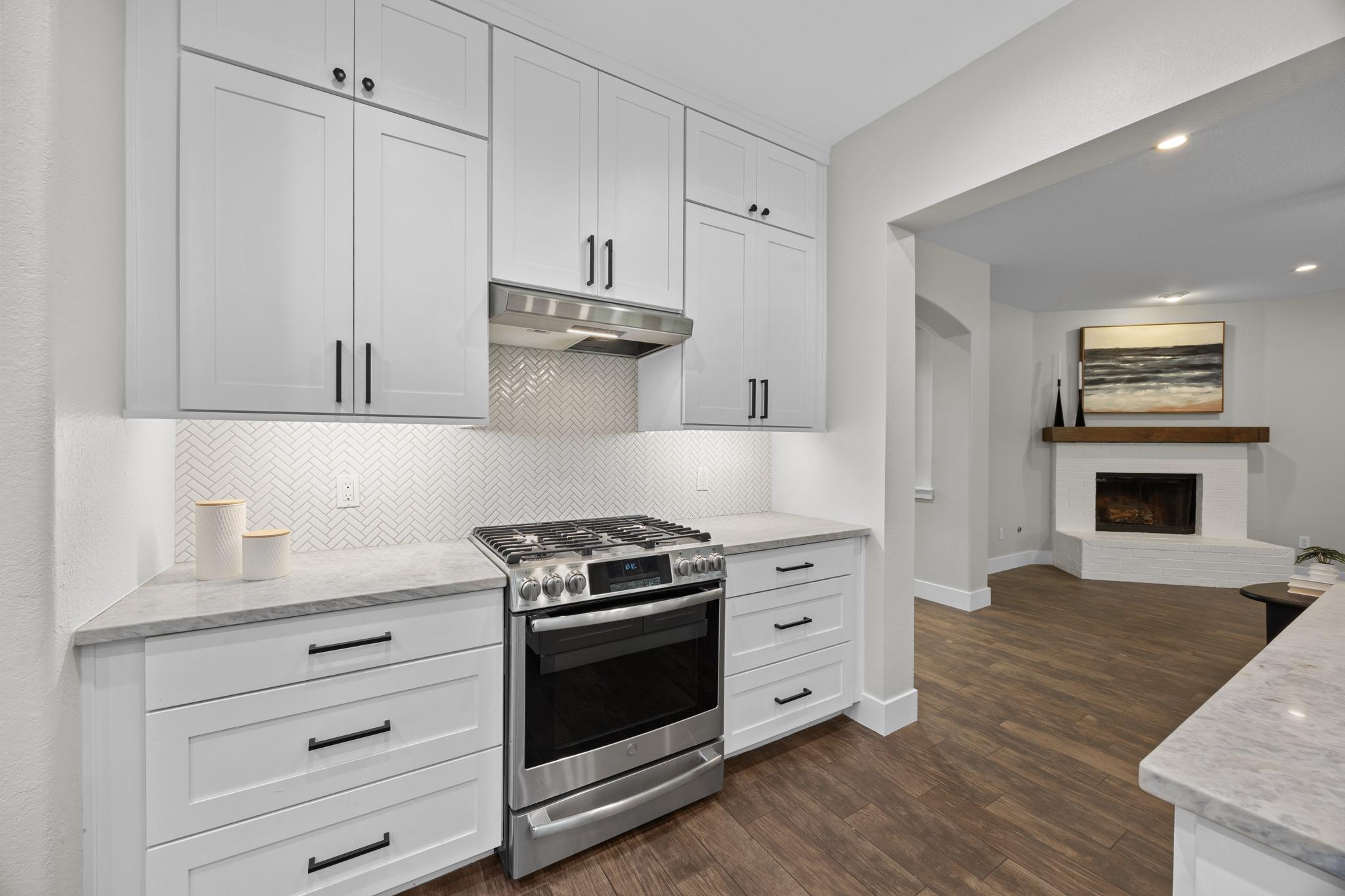 6900 Magenta Ln, Austin, TX 78739