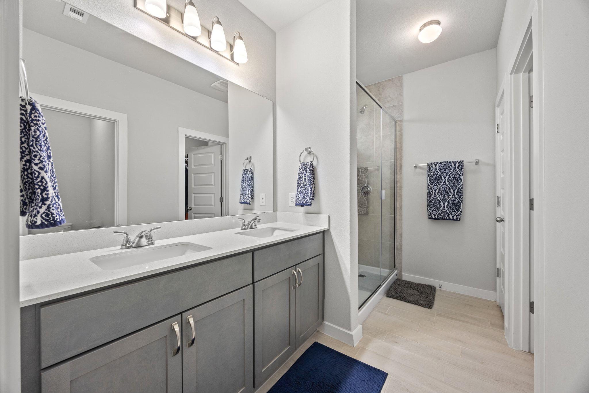 161 Appleberry Ln, Elgin, TX 78621