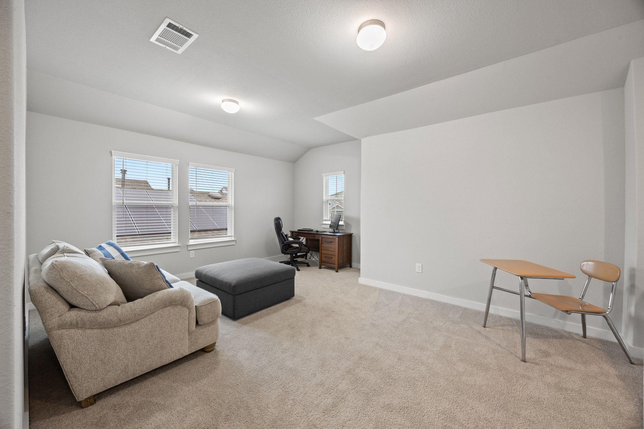 161 Appleberry Ln, Elgin, TX 78621