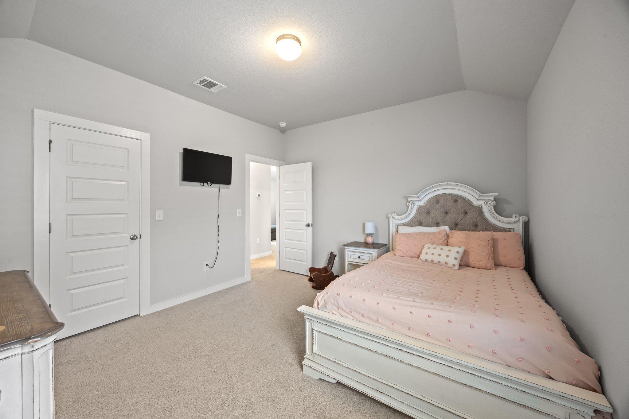 161 Appleberry Ln, Elgin, TX 78621