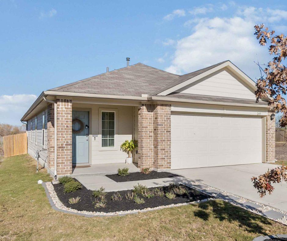 249 Calgary Ln, San Marcos, TX 78666