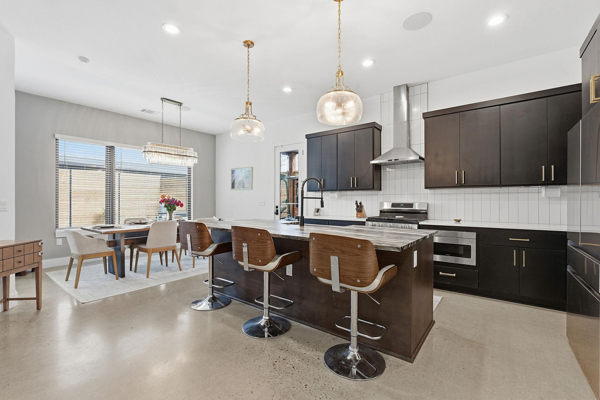 606A Clifford Dr, Austin, TX 78745