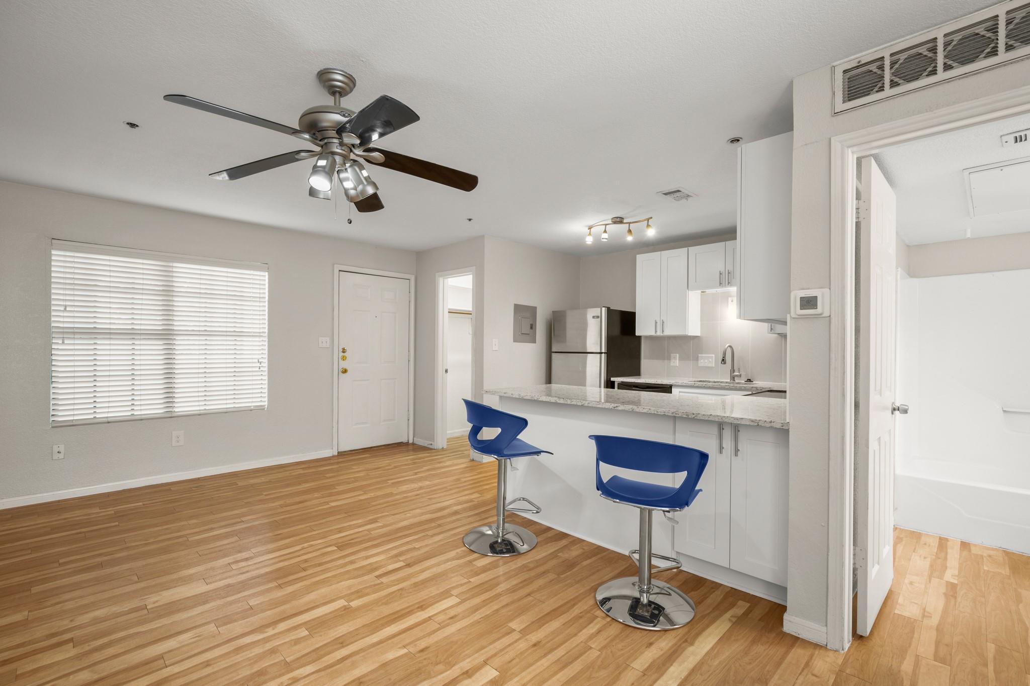 1013 W 23rd St # 105, Austin, TX 78705