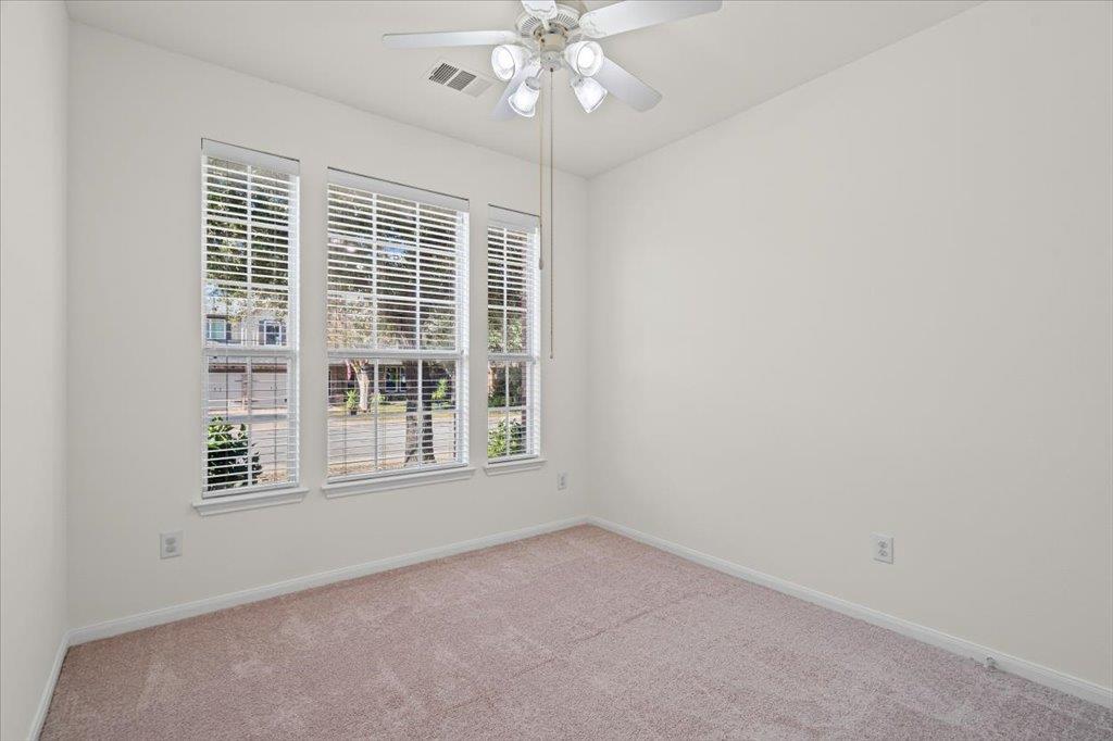 1408 Augusta Bend Dr, Hutto, TX 78634