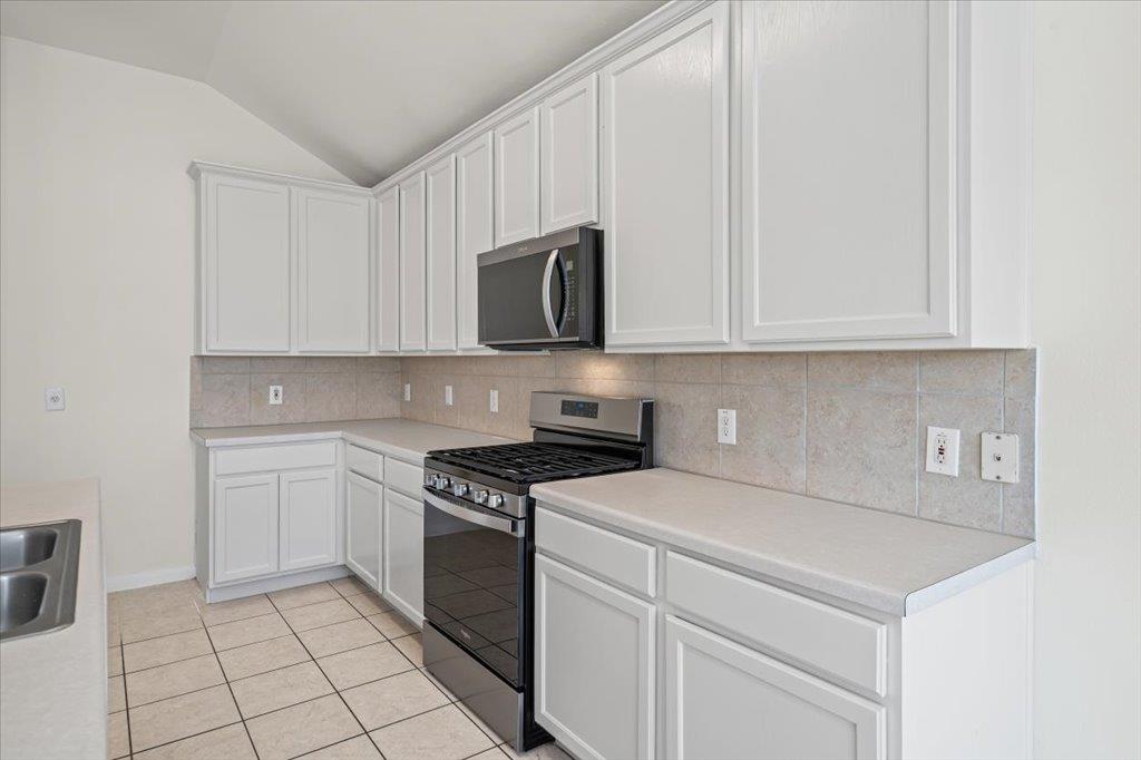 1408 Augusta Bend Dr, Hutto, TX 78634