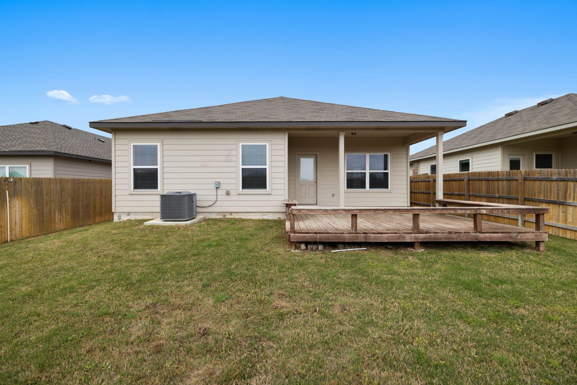 229 Independence Ave, Liberty Hill, TX 78642