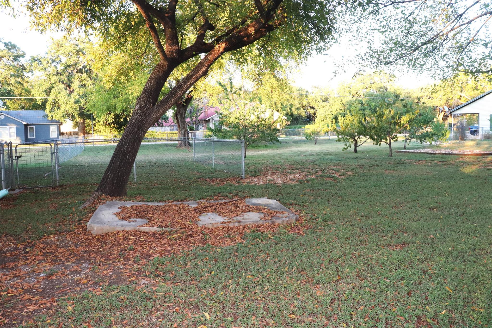 352 W Vaughan St, Bertram, TX 78605