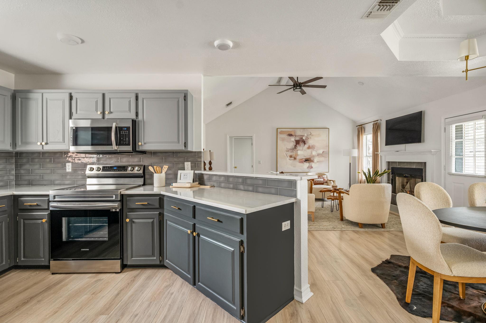 1319 Summerwood Dr, New Braunfels, TX 78130