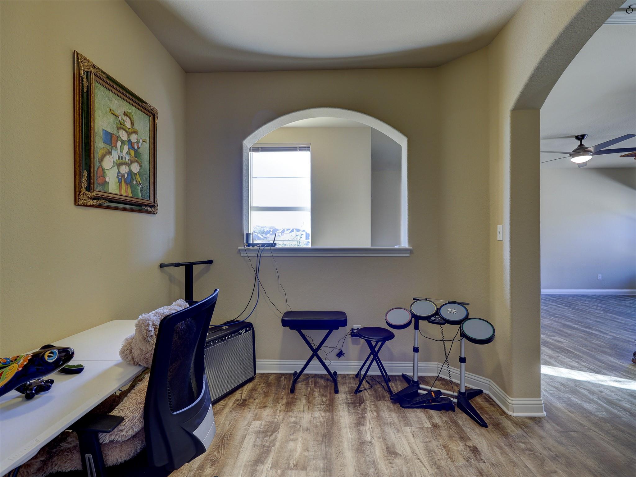 307 Duffy Ln, Austin, TX 78738