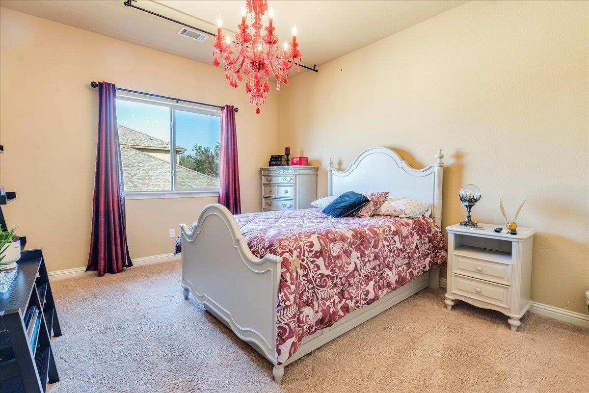 307 Duffy Ln, Austin, TX 78738