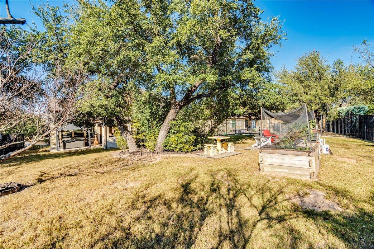307 Duffy Ln, Austin, TX 78738