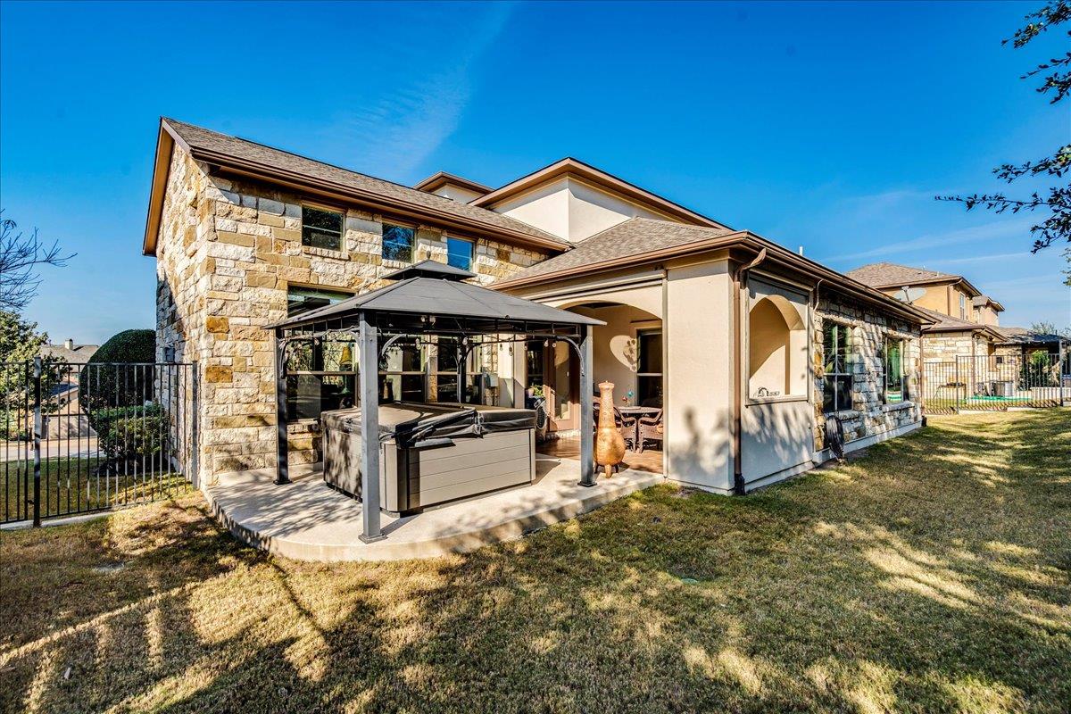 307 Duffy Ln, Austin, TX 78738