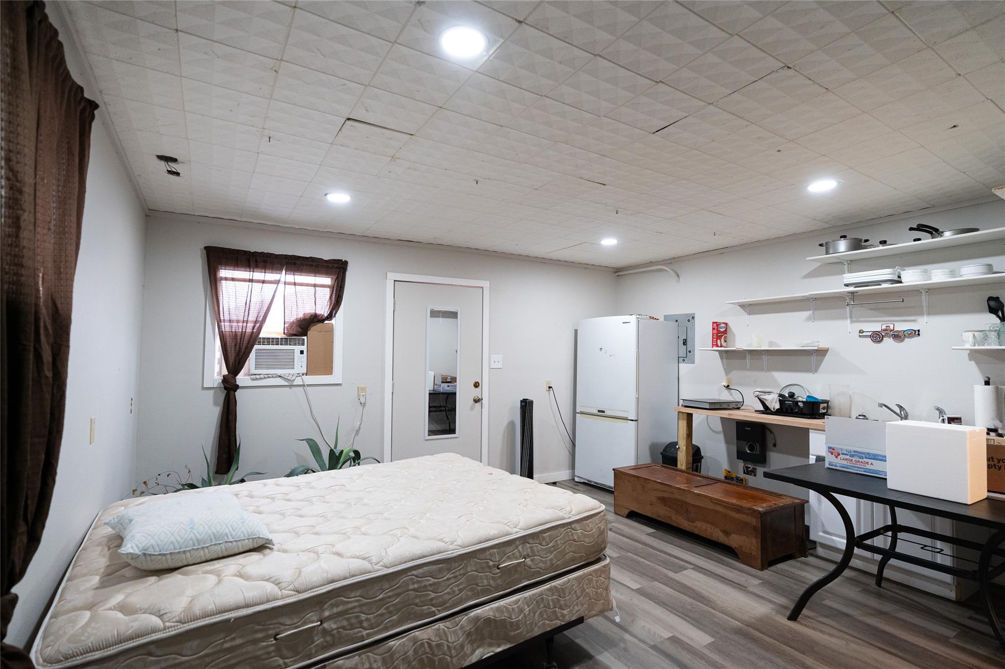 1114 Woodlawn St, Lockhart, TX 78644