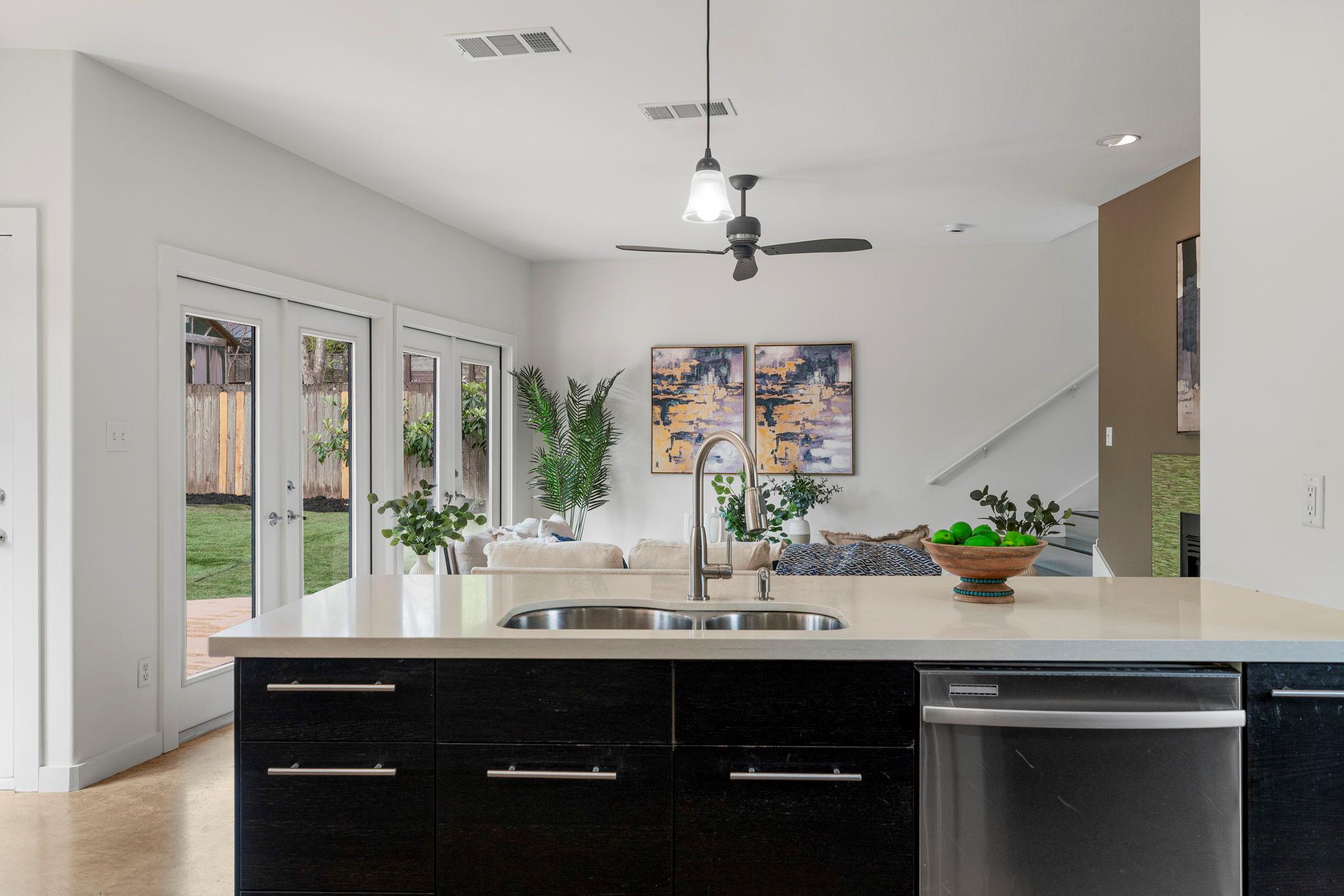 2114 Goodrich Ave # 10, Austin, TX 78704