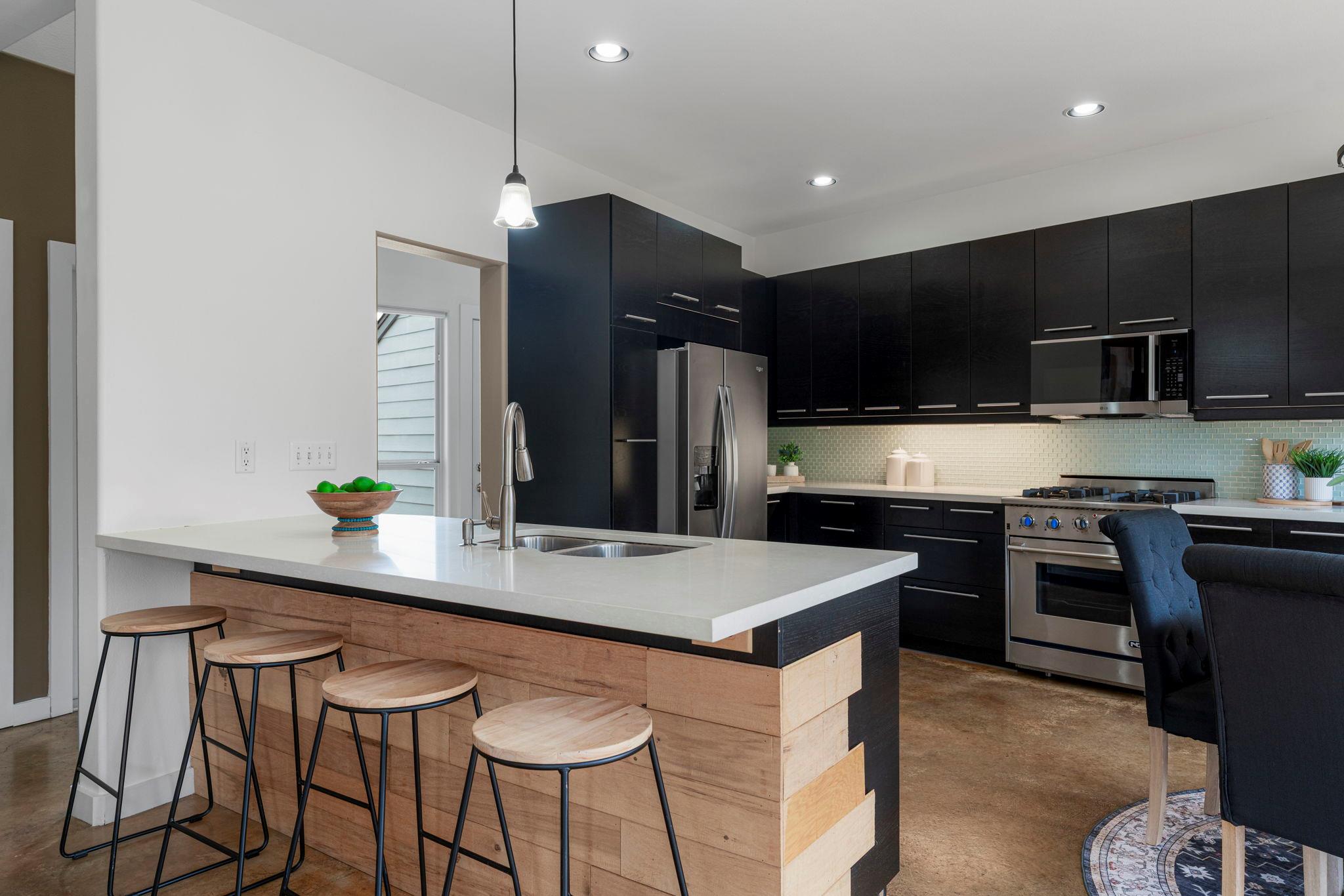 2114 Goodrich Ave # 10, Austin, TX 78704