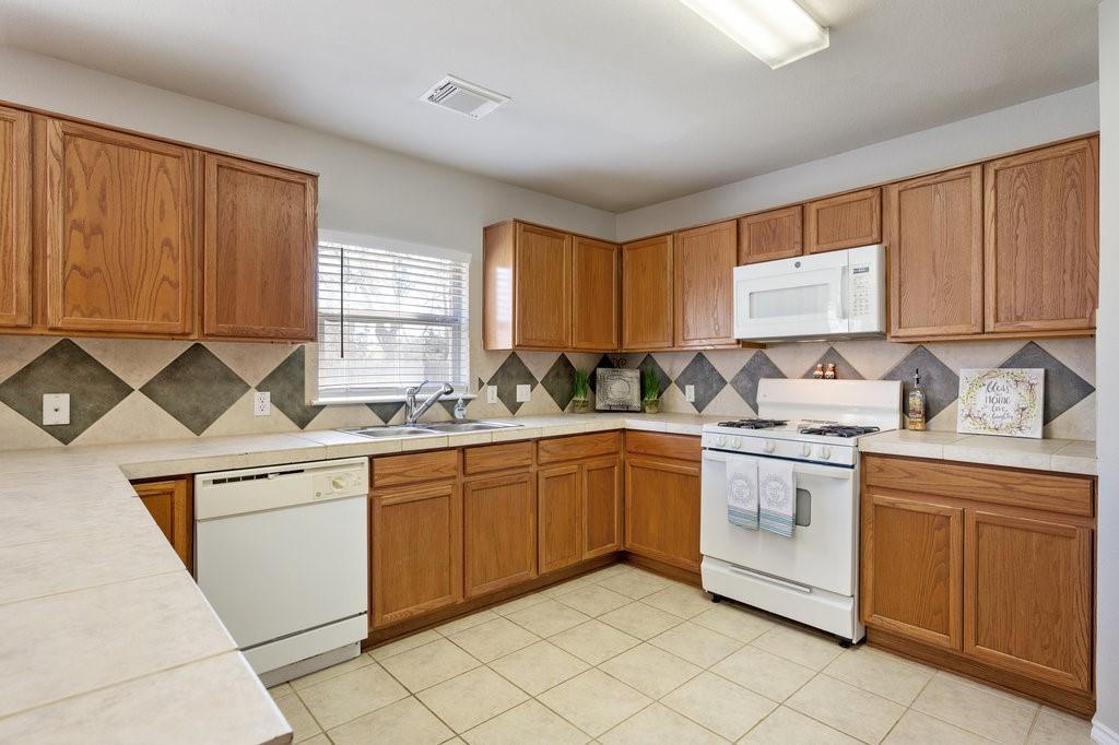 1216 Mathias St, Cedar Park, TX 78613