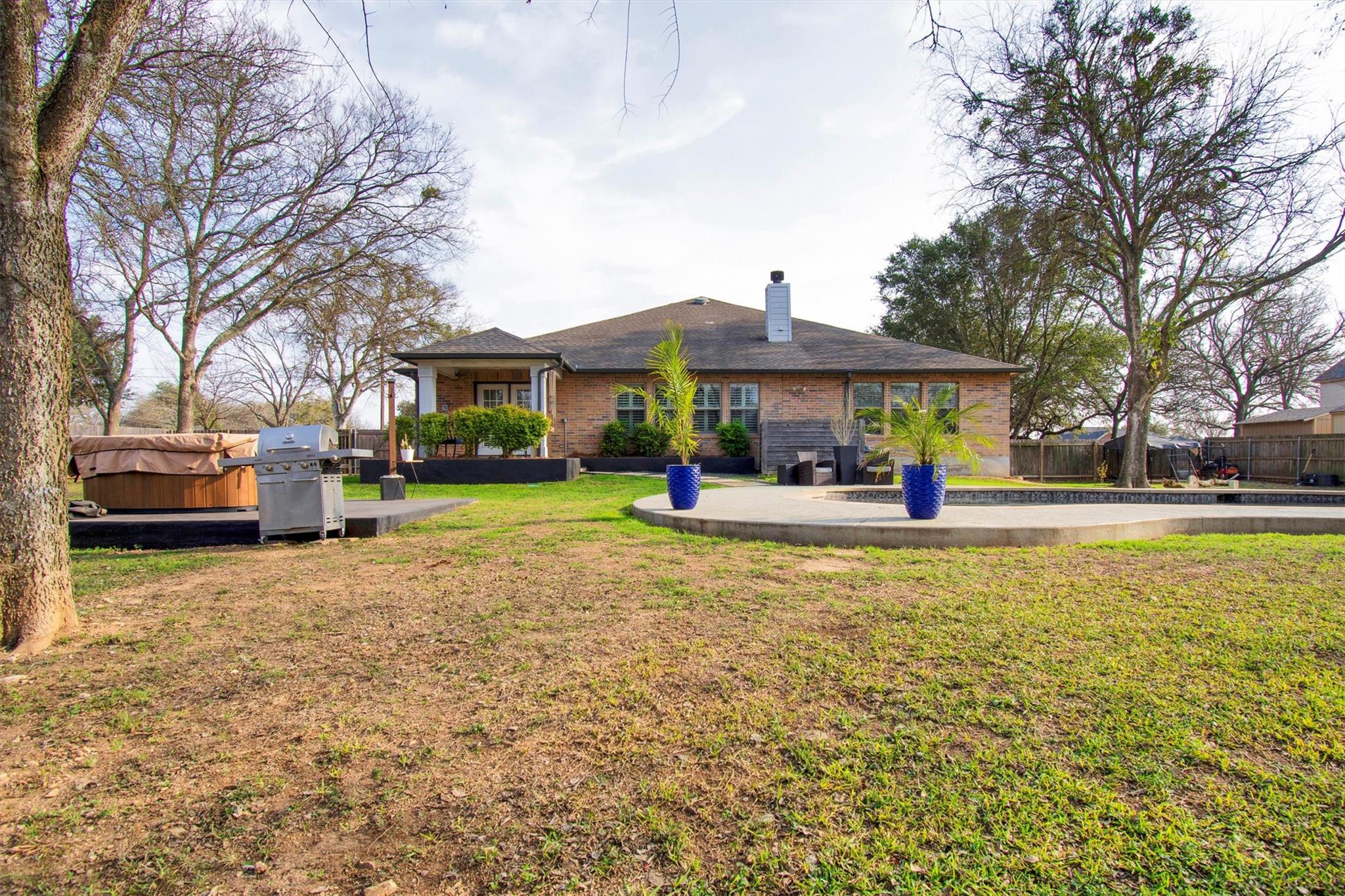 901 Bella Vista Cir, Kyle, TX 78640