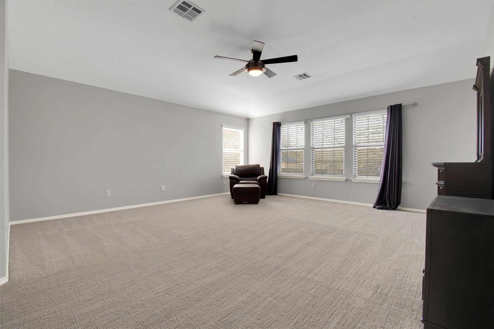 901 Bella Vista Cir, Kyle, TX 78640