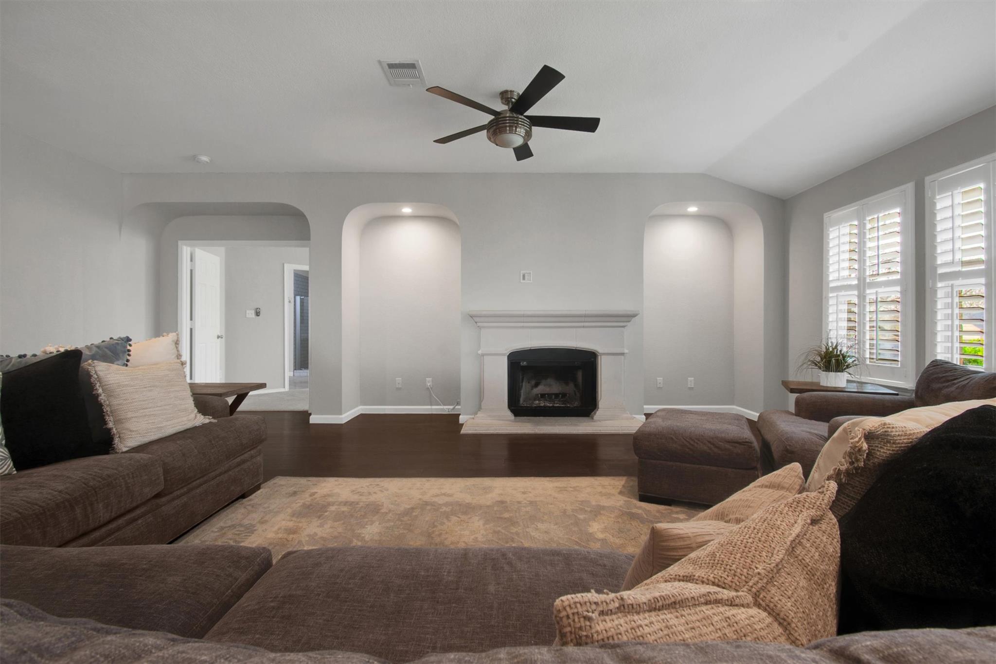 901 Bella Vista Cir, Kyle, TX 78640