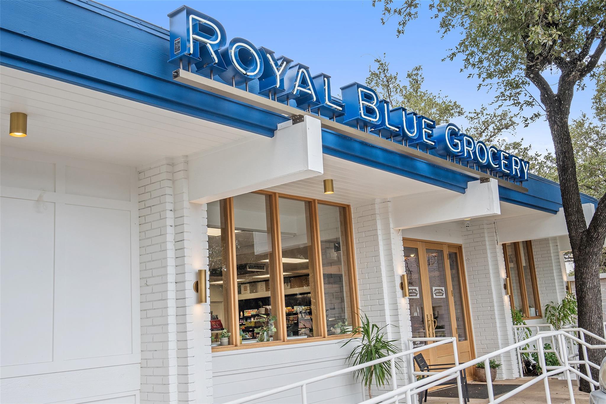 1719 Spyglass Dr # 16, Austin, TX 78746