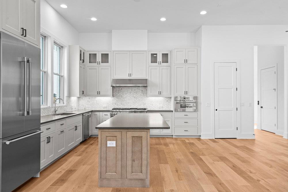 1719 Spyglass Dr # 16, Austin, TX 78746