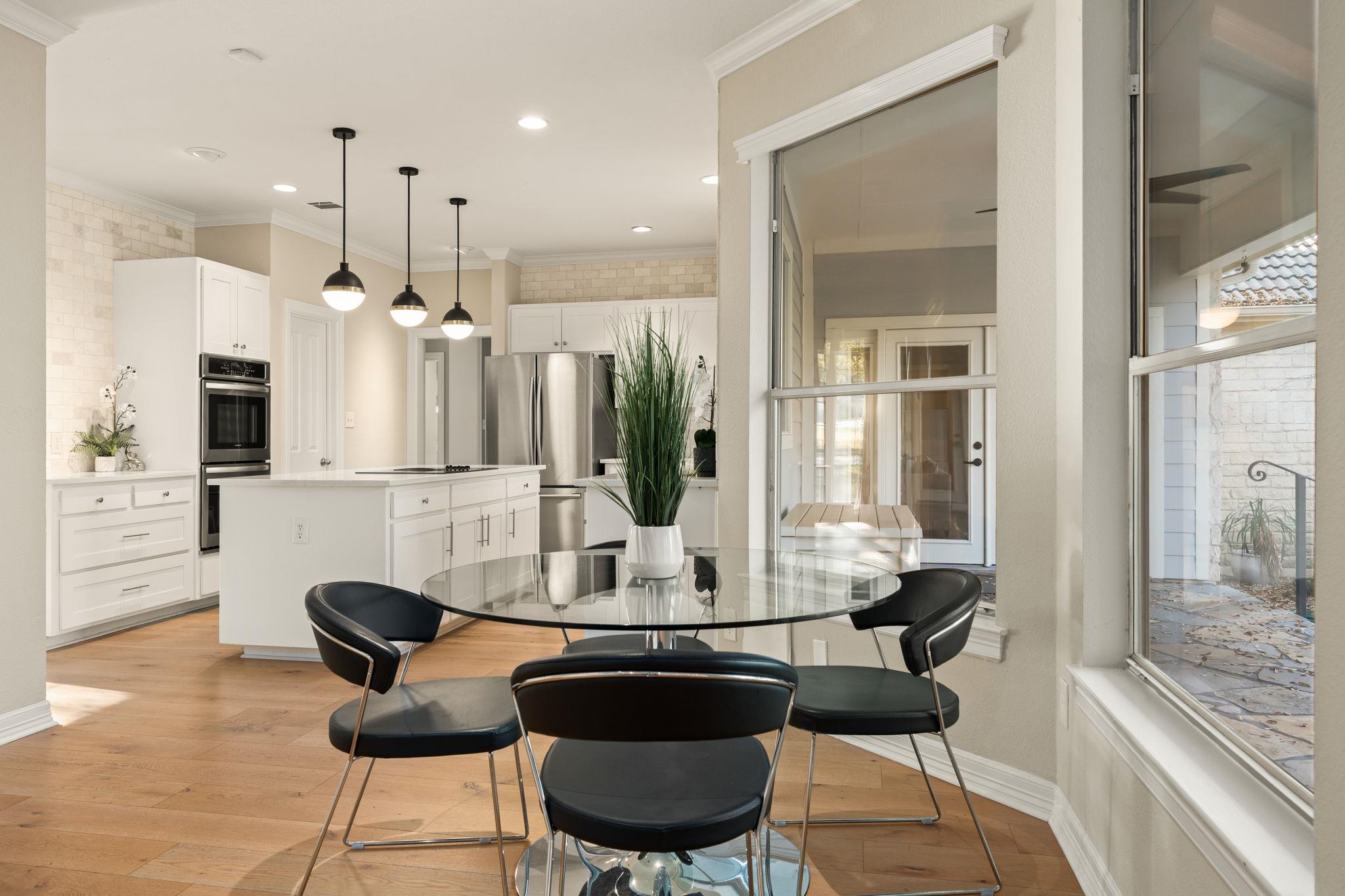 2016 Lakeway Blvd, Lakeway, TX 78734