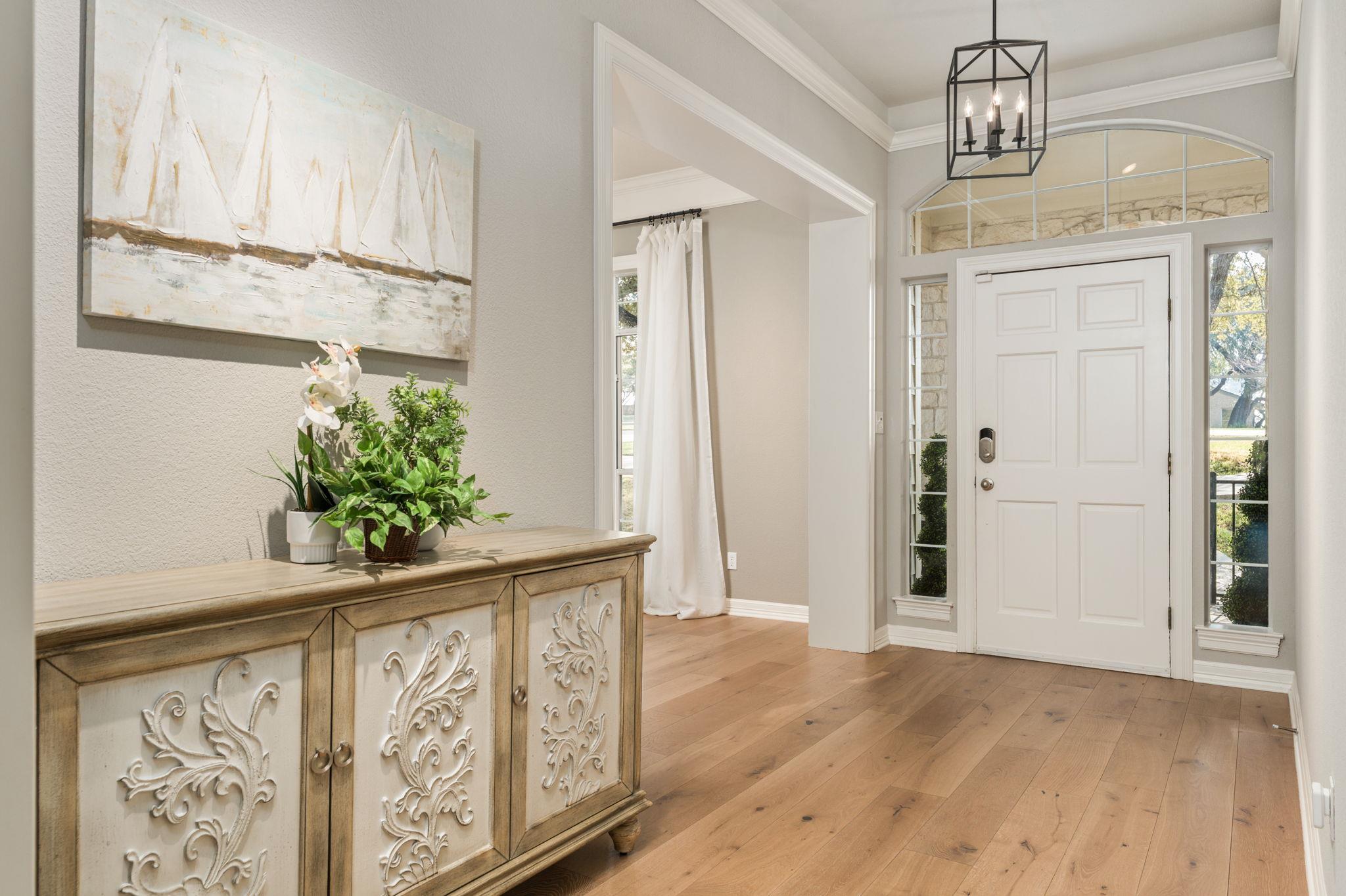 2016 Lakeway Blvd, Lakeway, TX 78734